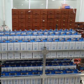 một giàn ắc quy được thay thế tại trạm biến áp 110kv EVNSPC quản lý